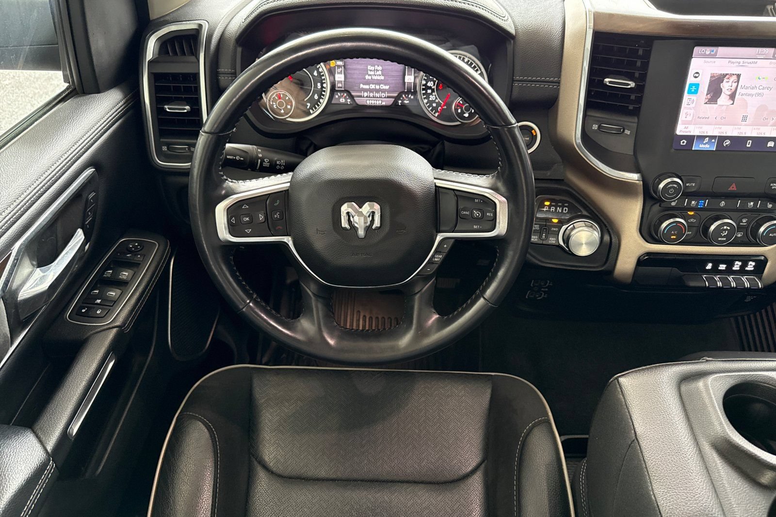 Used 2022 RAM 1500 Laramie AWD/4WD image 15