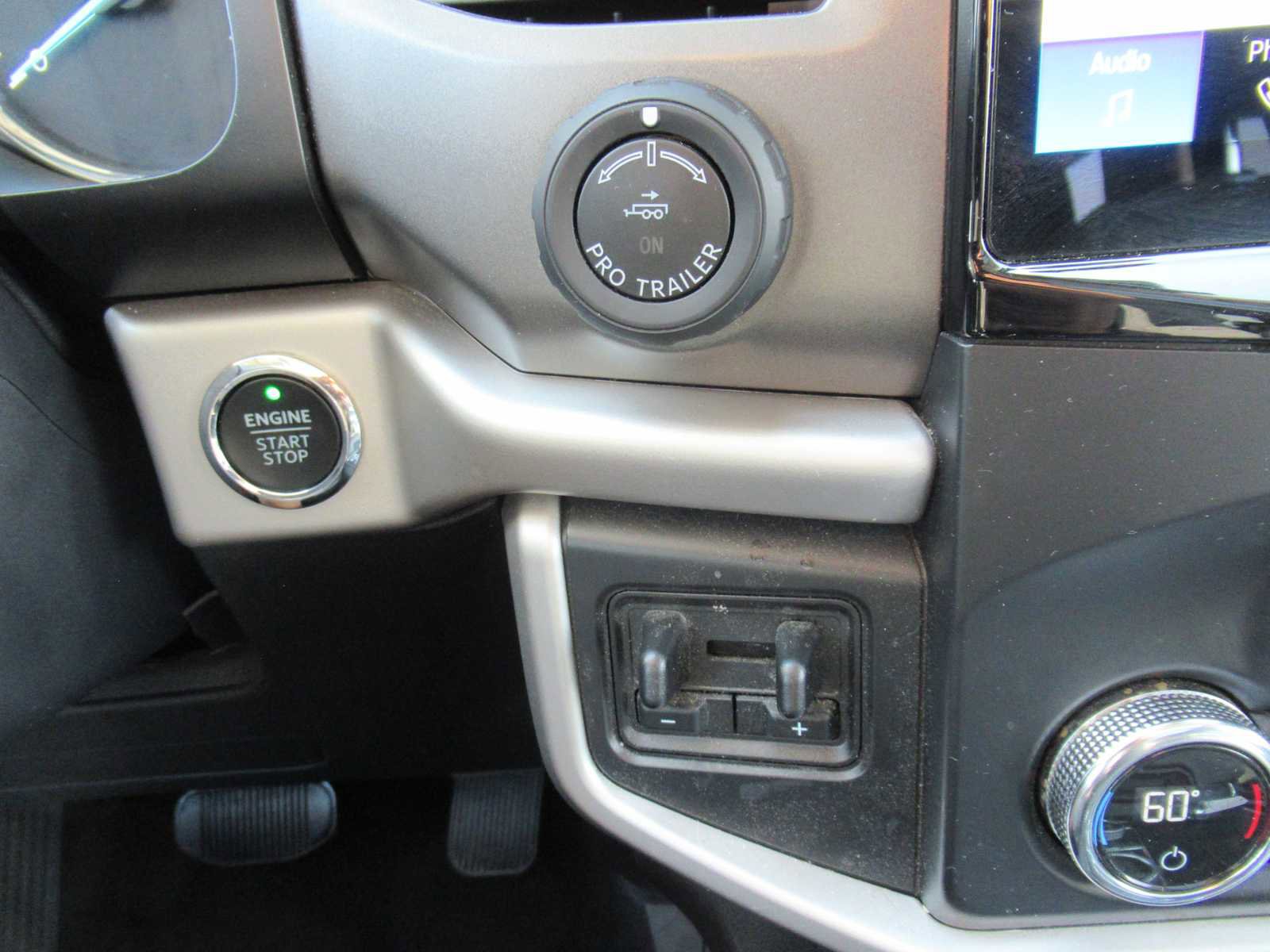 Used 2022 Ford Expedition Max XLT image 28