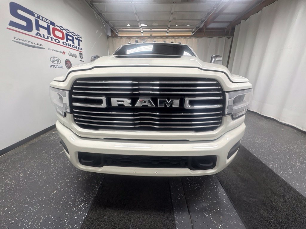 Used 2024 RAM 2500 Laramie w/ Sport Appearance Package AWD/4WD image 5
