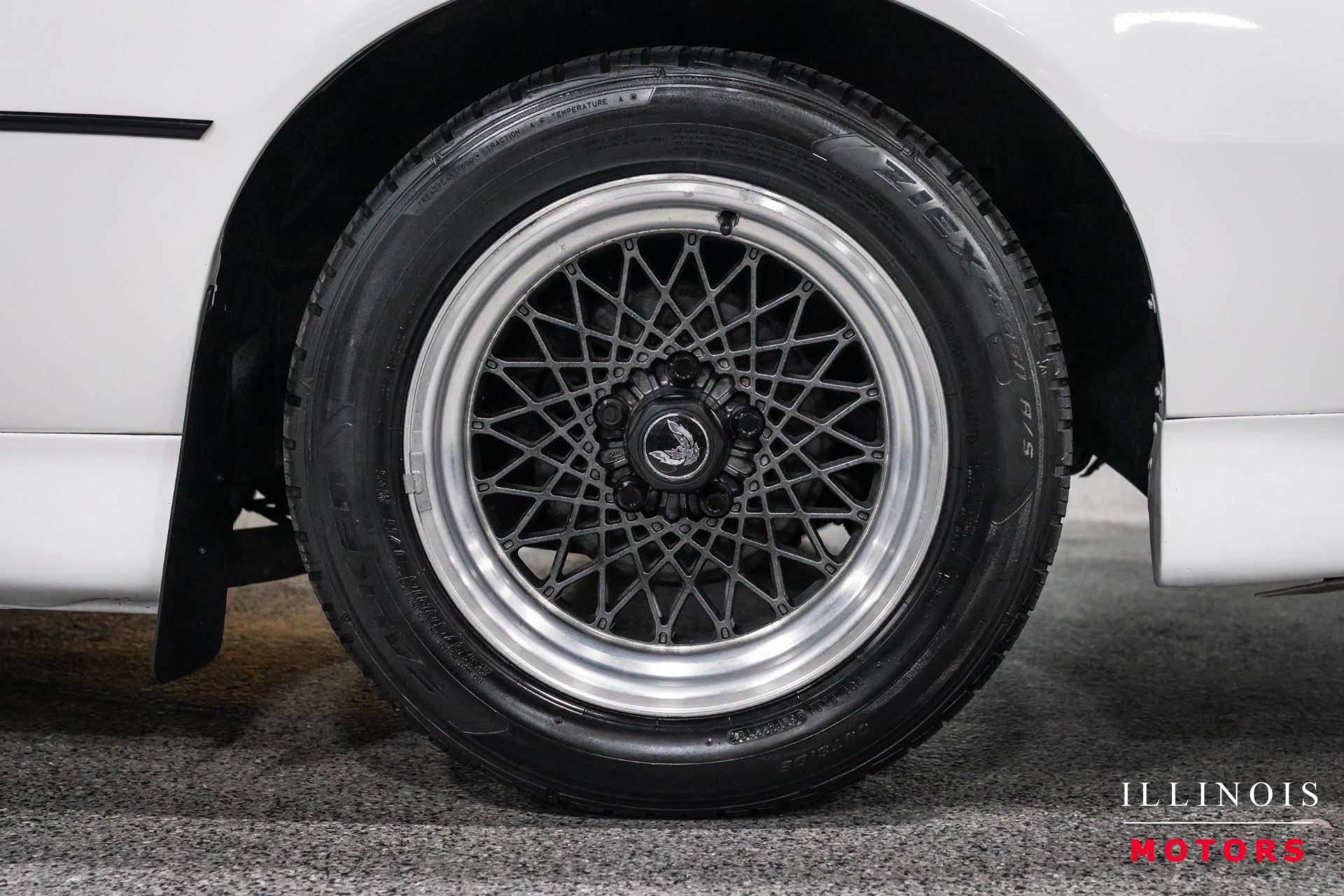 Used 1991 Pontiac Firebird Trans Am RWD image 12