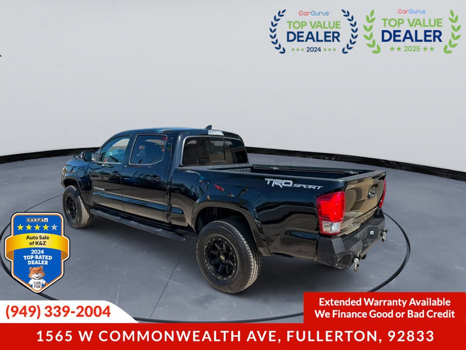 Used 2017 Toyota Tacoma TRD Sport w/ Tow Package RWD image 5