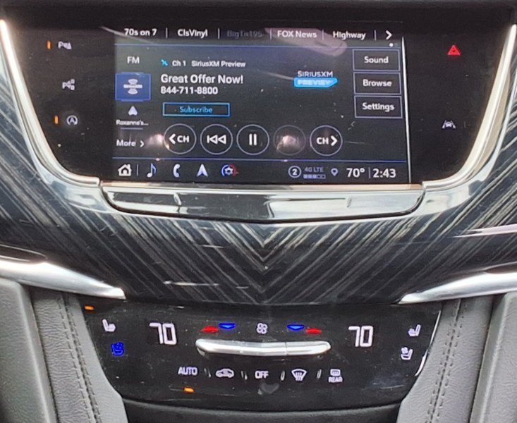 Used 2024 Cadillac XT6 Premium Luxury w/ Technology Package AWD/4WD image 18