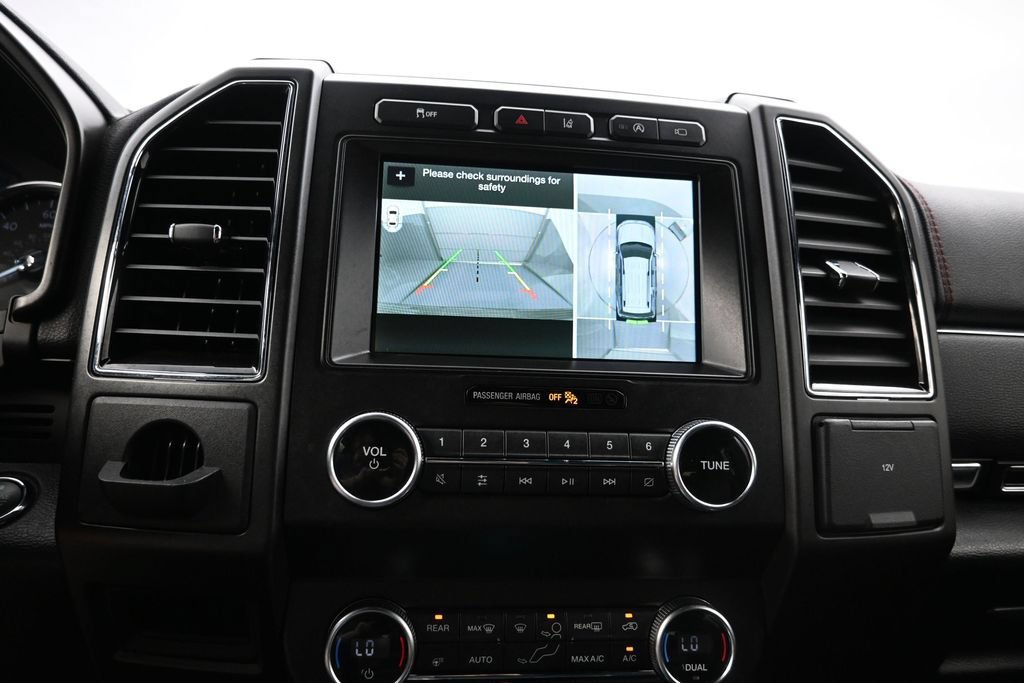 Used 2019 Ford Expedition Limited w/ Equipment Group 303A RWD image 17
