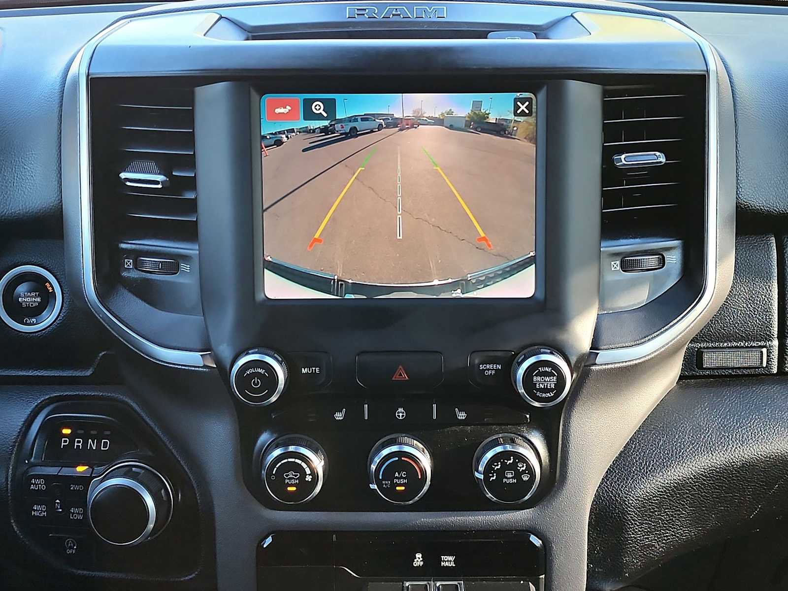 Used 2024 RAM 1500 Big Horn AWD/4WD image 25
