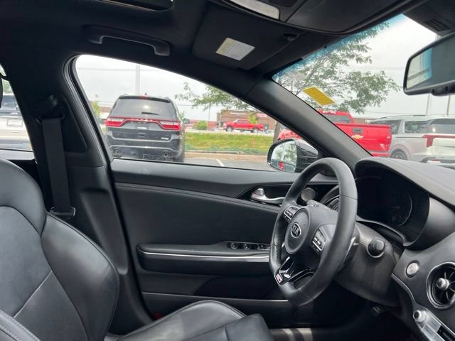 Used 2021 Kia Stinger GT-Line w/ Sun & Sound Package AWD/4WD image 36