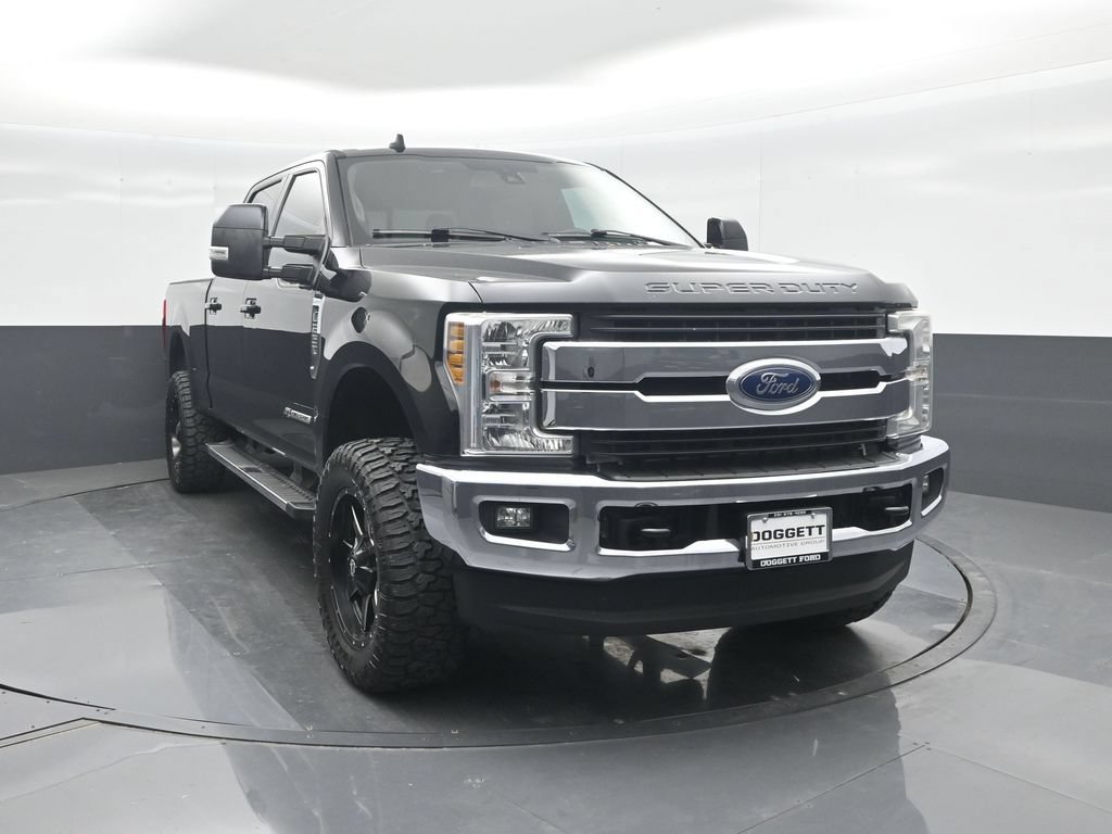 Used 2019 Ford F250 Lariat w/ Lariat Ultimate Package AWD/4WD image 8