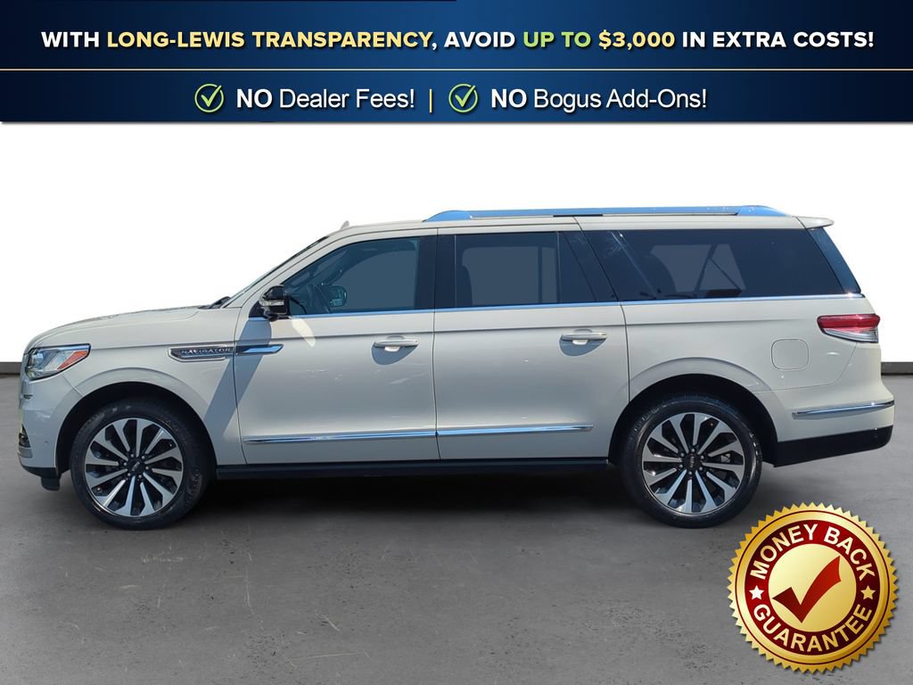 Used 2023 Lincoln Navigator L Reserve AWD/4WD image 2