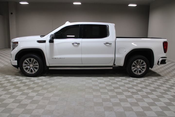 Used 2023 GMC Sierra 1500 Denali w/ Technology Package AWD/4WD image 8