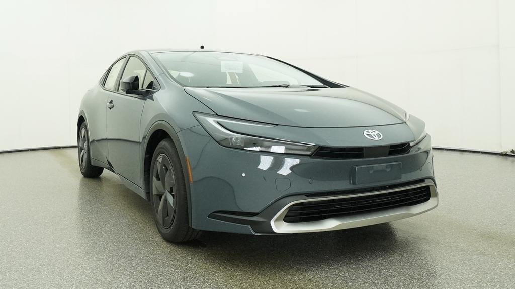 New 2027 Toyota Prius Plug-In Hybrid FWD image 7