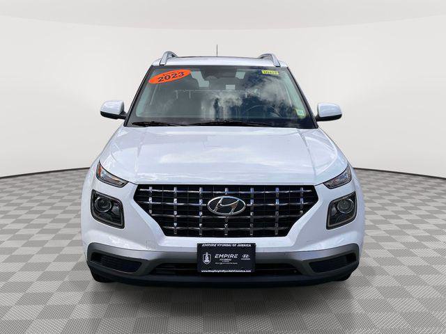 Certified 2023 Hyundai Venue SEL image 8