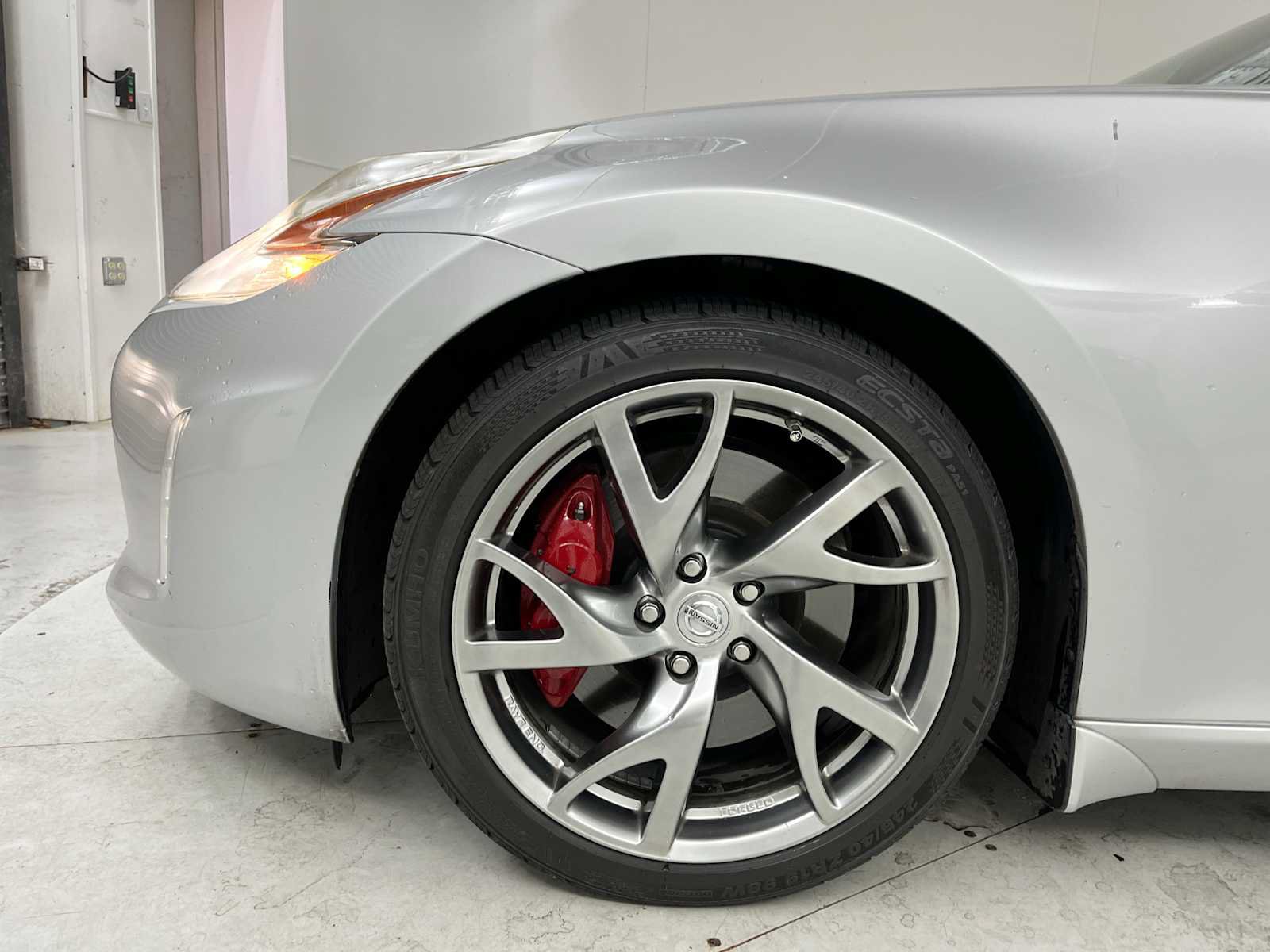 Used 2013 Nissan 370Z Touring w/ Sport Pkg RWD image 24