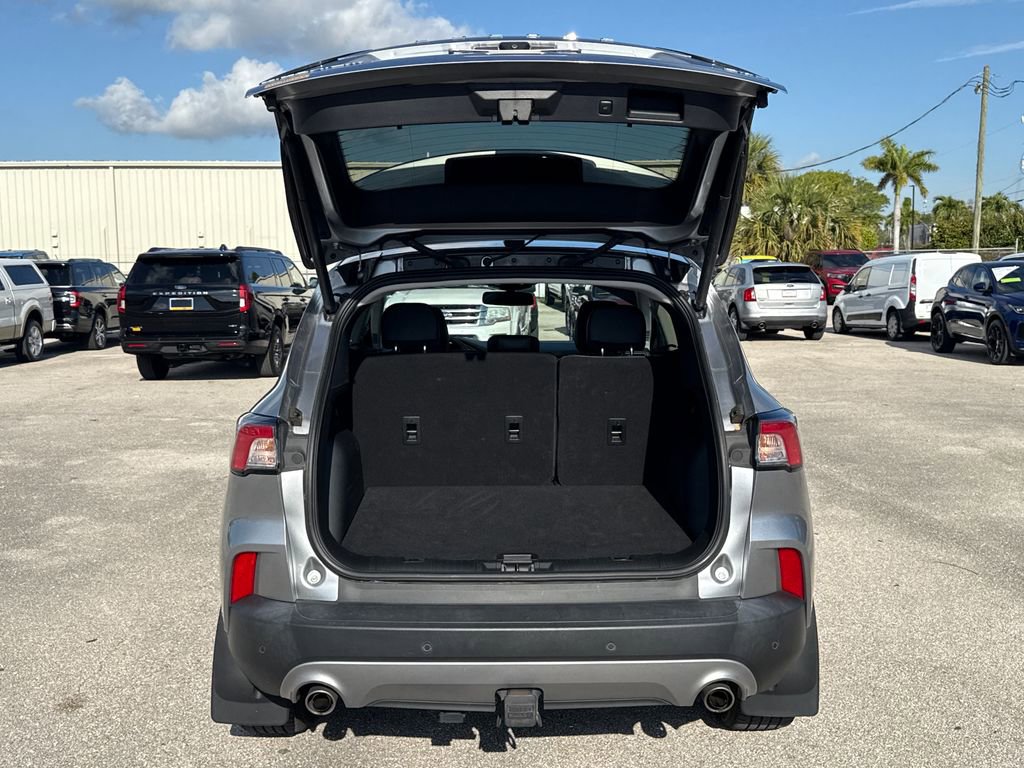 Used 2021 Ford Escape Titanium w/ Titanium Elite Package AWD/4WD image 30