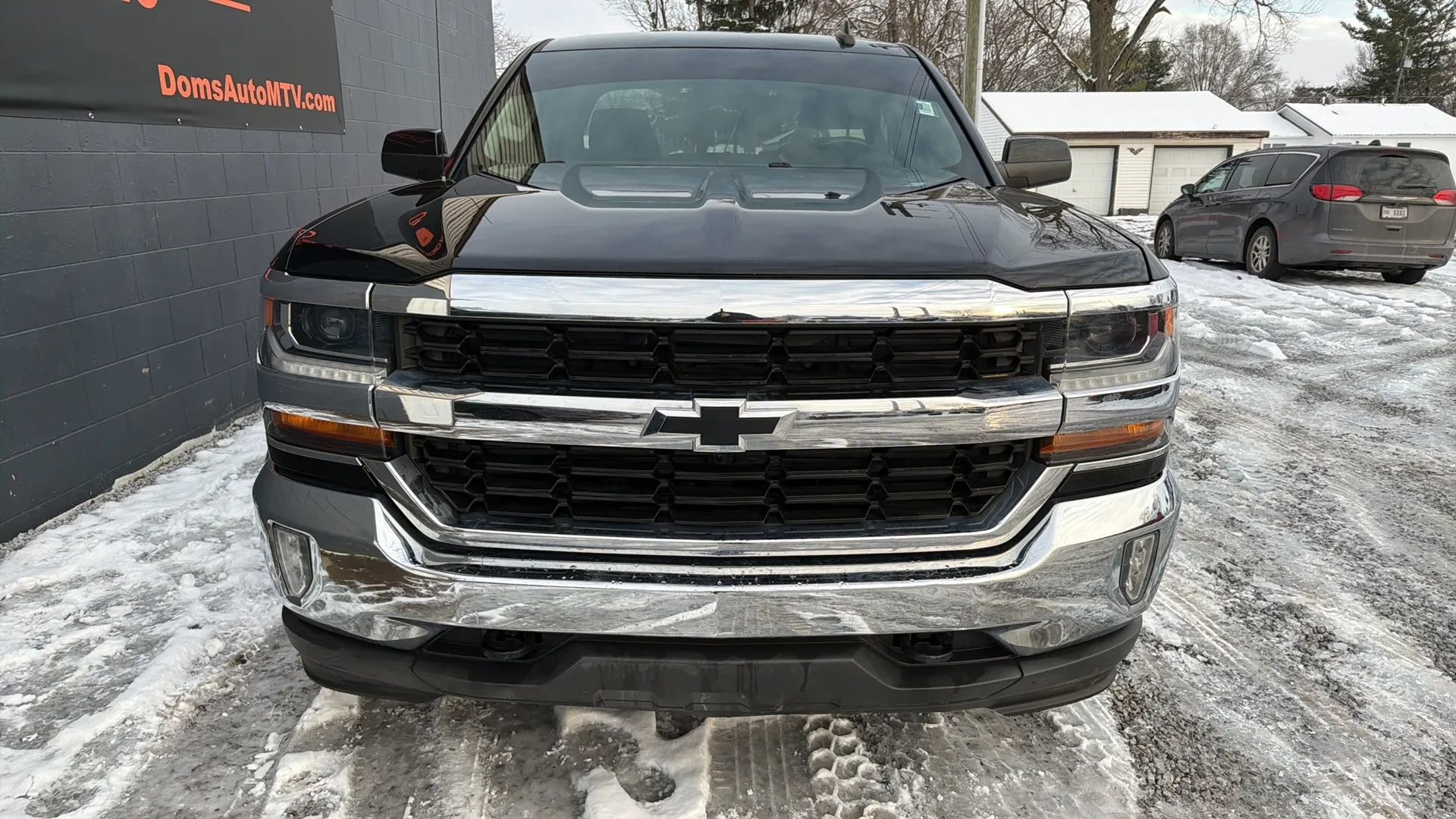 Used 2017 Chevrolet Silverado 1500 LT w/ LPO, Black Pack image 9