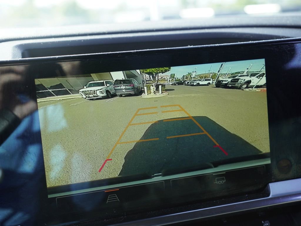 Used 2023 GMC Sierra 1500 Elevation image 16