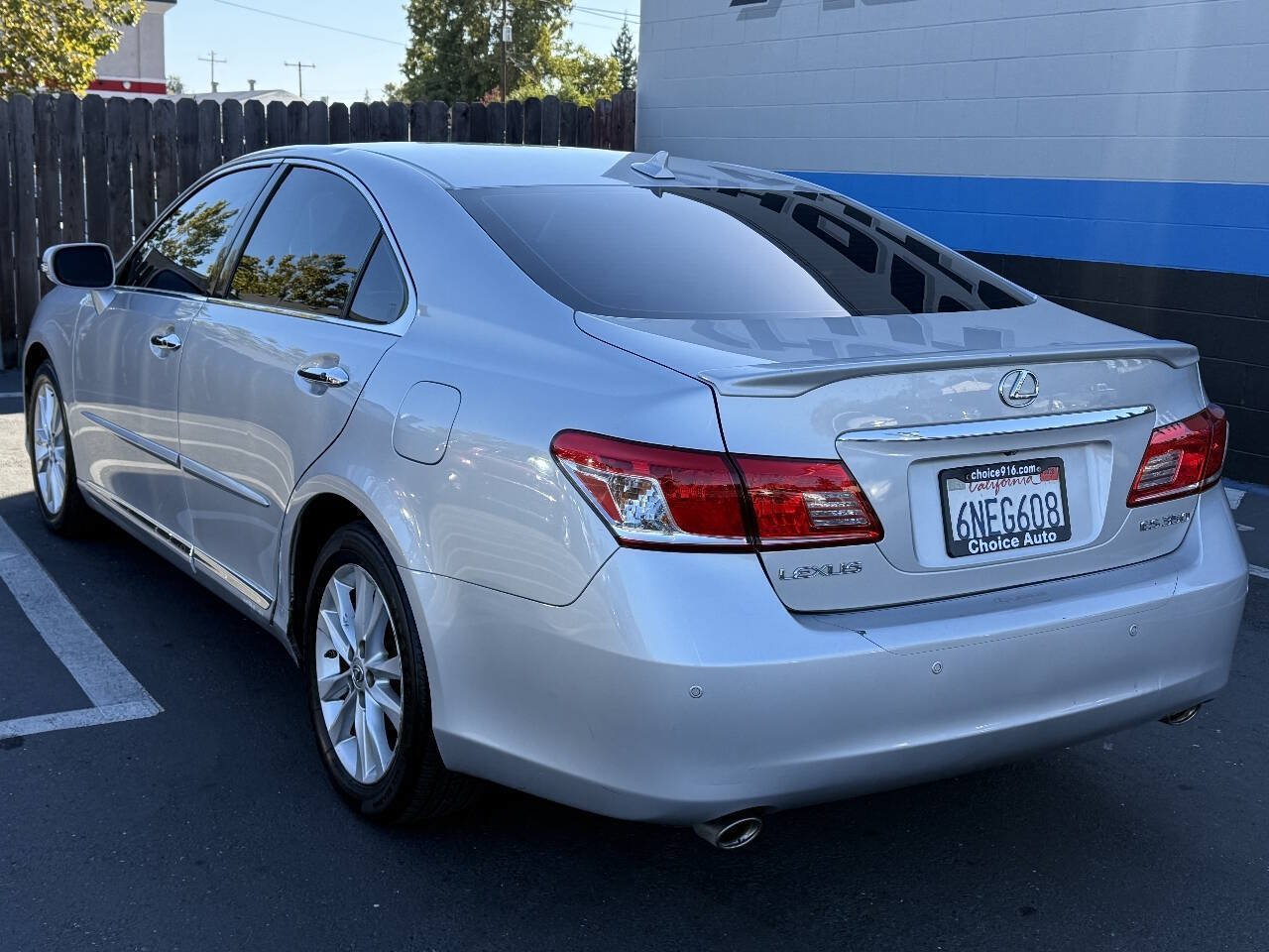 Used 2010 Lexus ES 350 FWD image 4