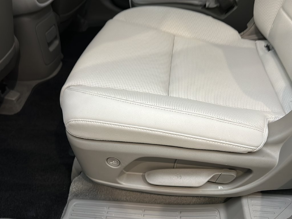 Certified 2026 Hyundai Palisade Limited AWD/4WD image 17