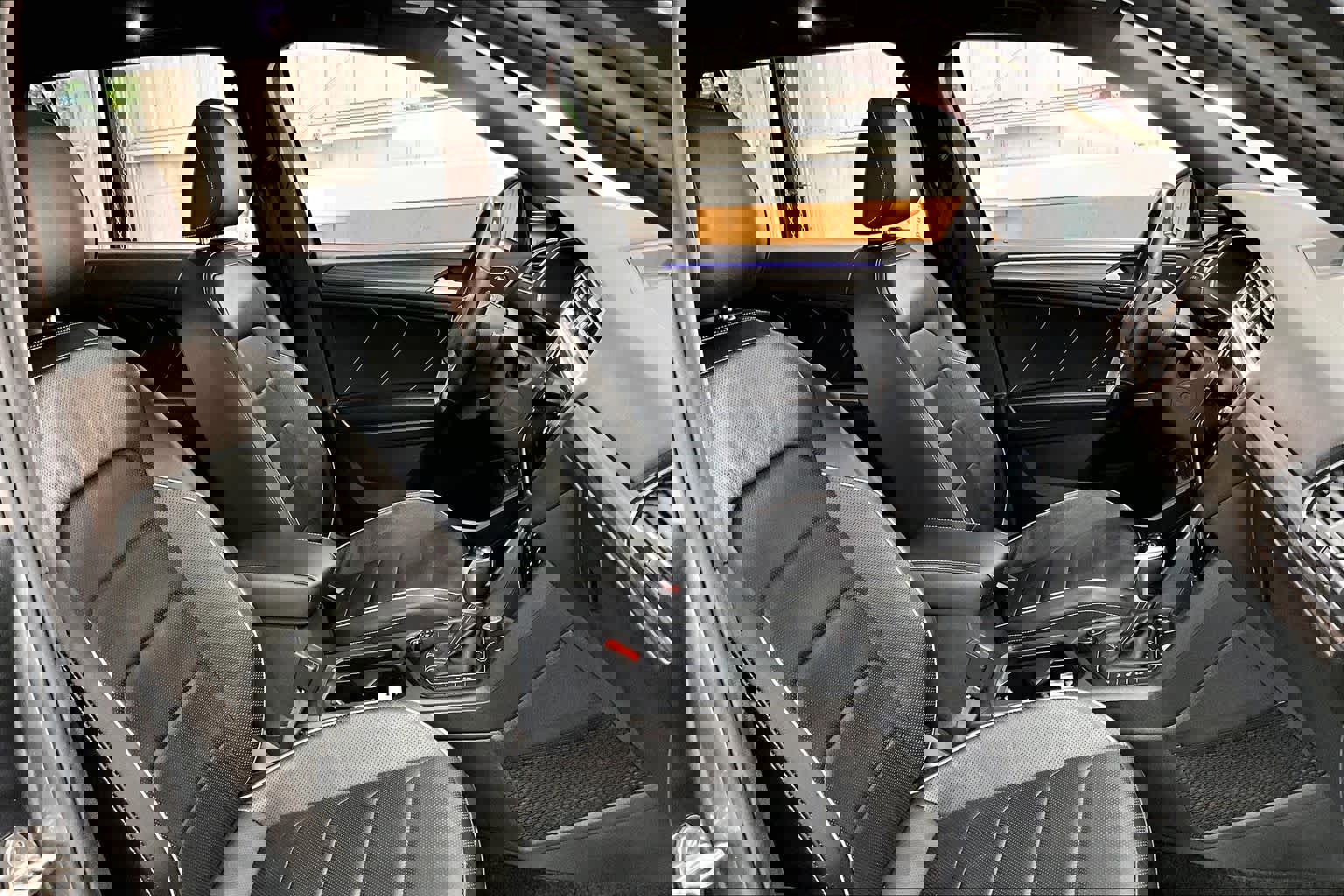 Used 2024 Volkswagen Tiguan SEL R-Line image 10