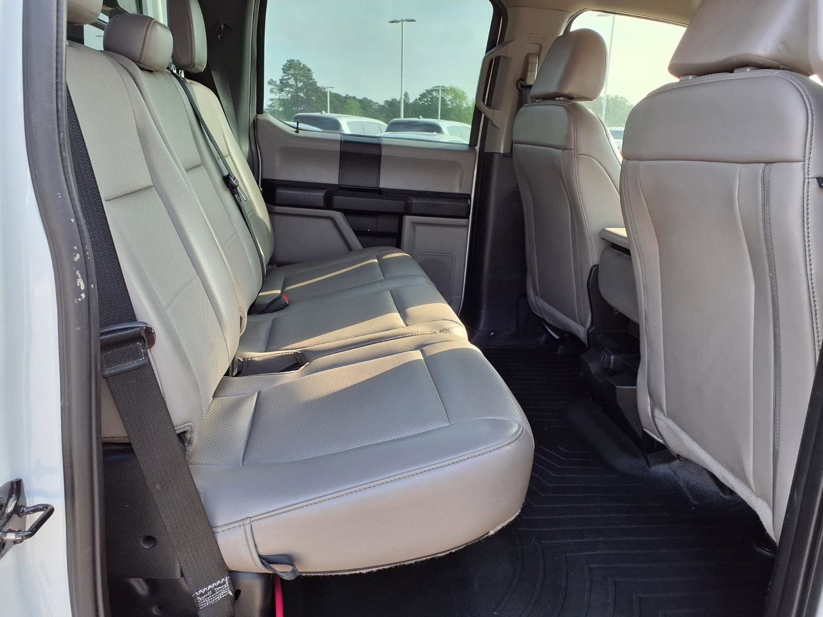 Used 2020 Ford F350 XL w/ Power Equipment Group image 19