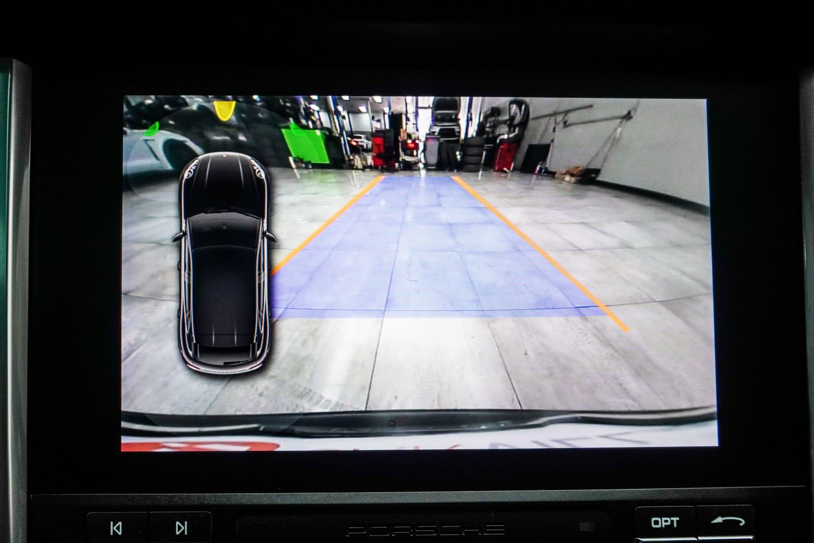 Used 2018 Porsche Macan S image 31