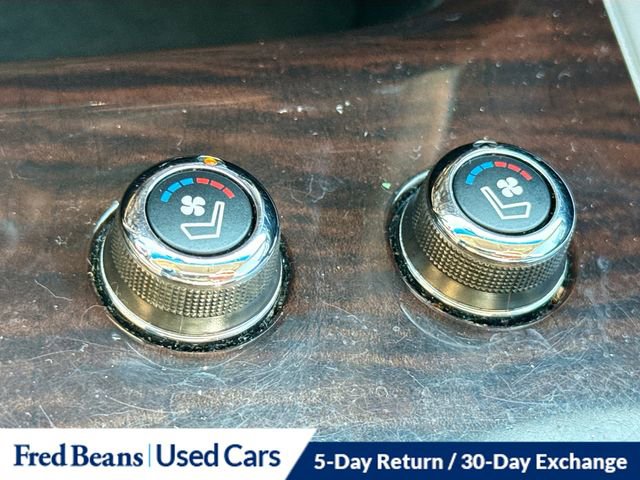 Used 2013 Nissan Pathfinder Platinum image 22