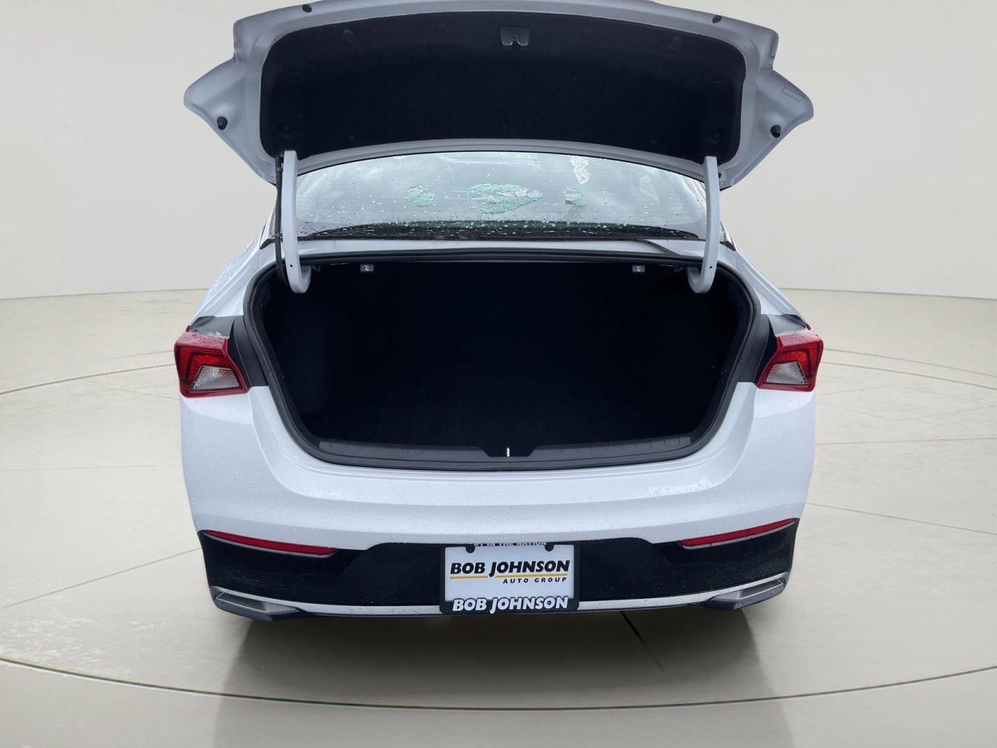 Used 2022 Kia K5 LXS image 9