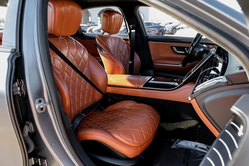 Used 2023 Mercedes-Benz S 580 4MATIC Sedan image 29