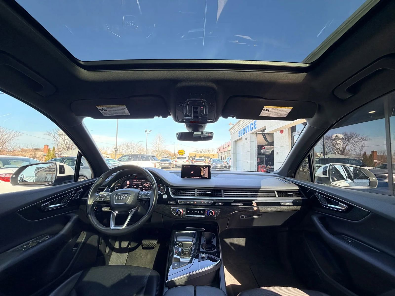 Used 2017 Audi Q7 3.0T Premium Plus w/ Premium Plus Package image 16