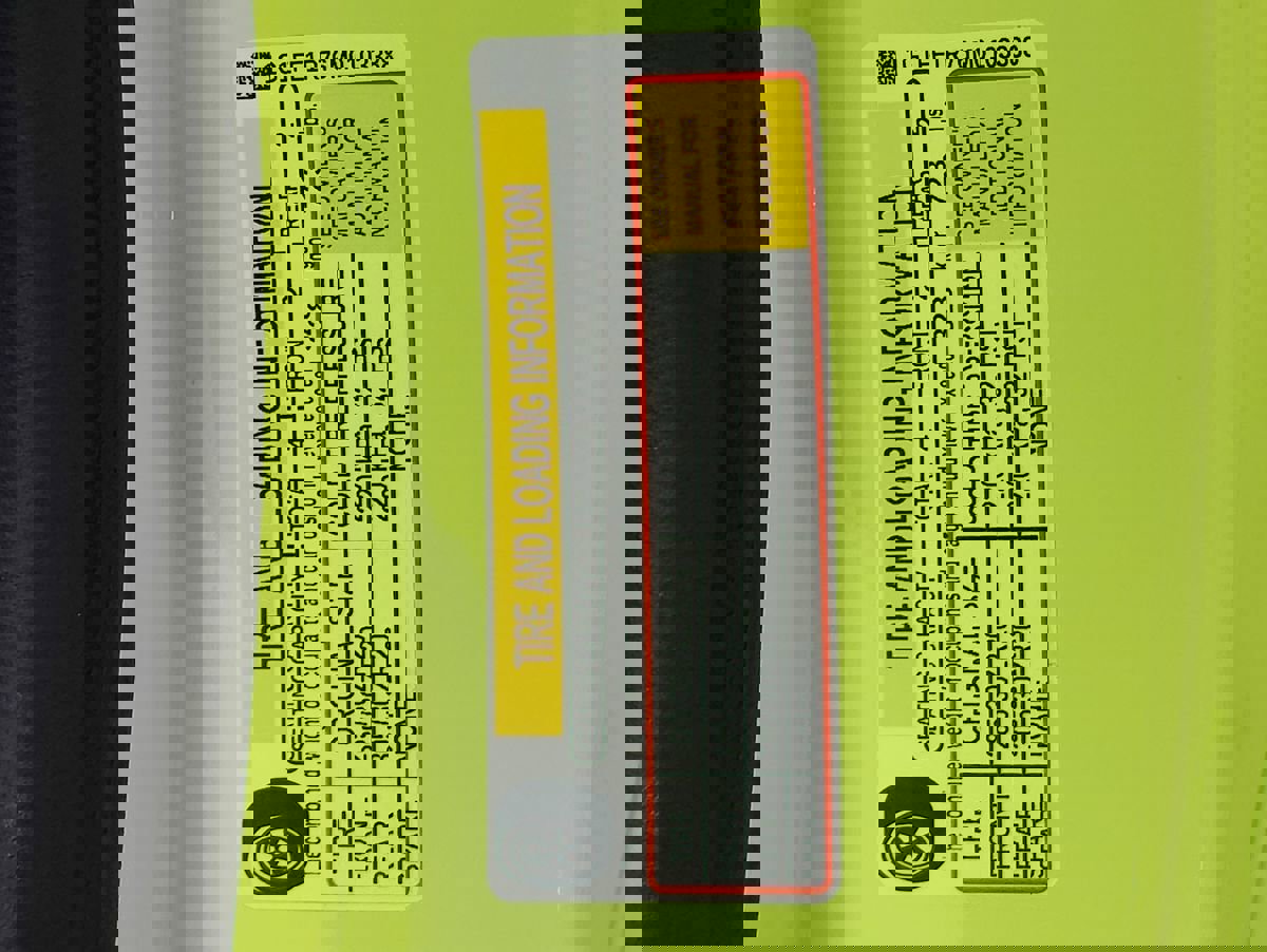 Used 2021 Chevrolet Camaro SS image 20