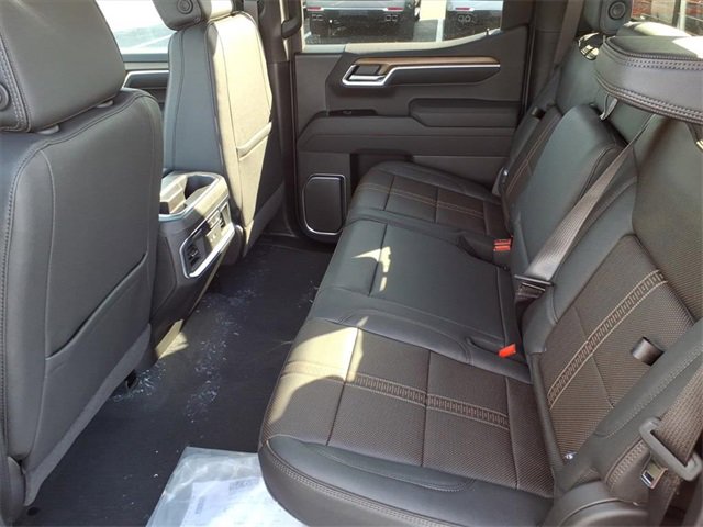 New 2026 Chevrolet Silverado 1500 High Country w/ High Country Premium Package image 9