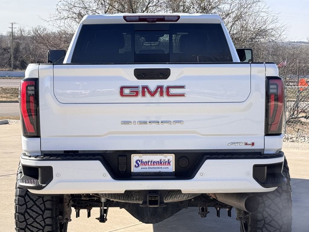Used 2024 GMC Sierra 2500 AT4 w/ AT4 Premium Plus Package image 5