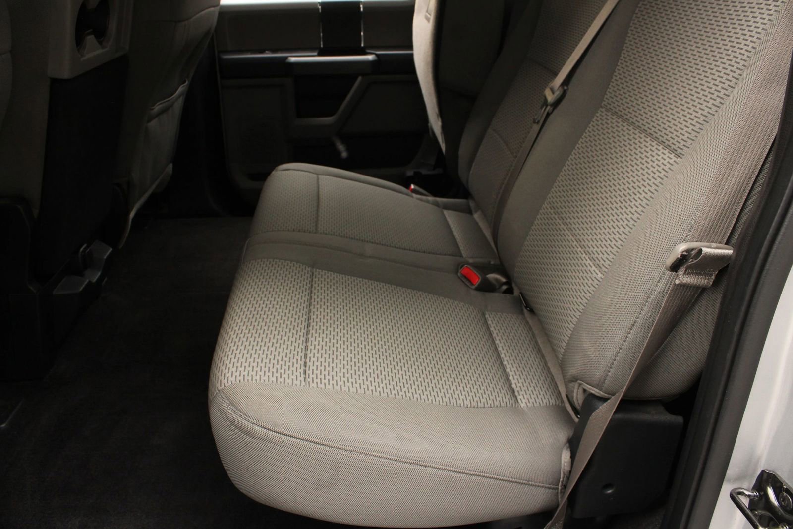 Used 2016 Ford F150 XLT AWD/4WD image 19