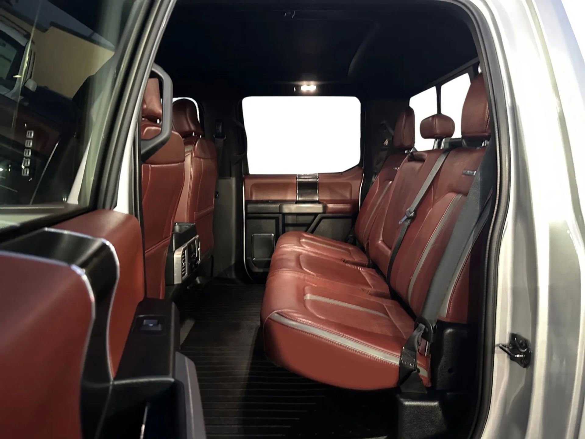 Used 2018 Ford F150 Platinum w/ Equipment Group 701A Luxury image 19