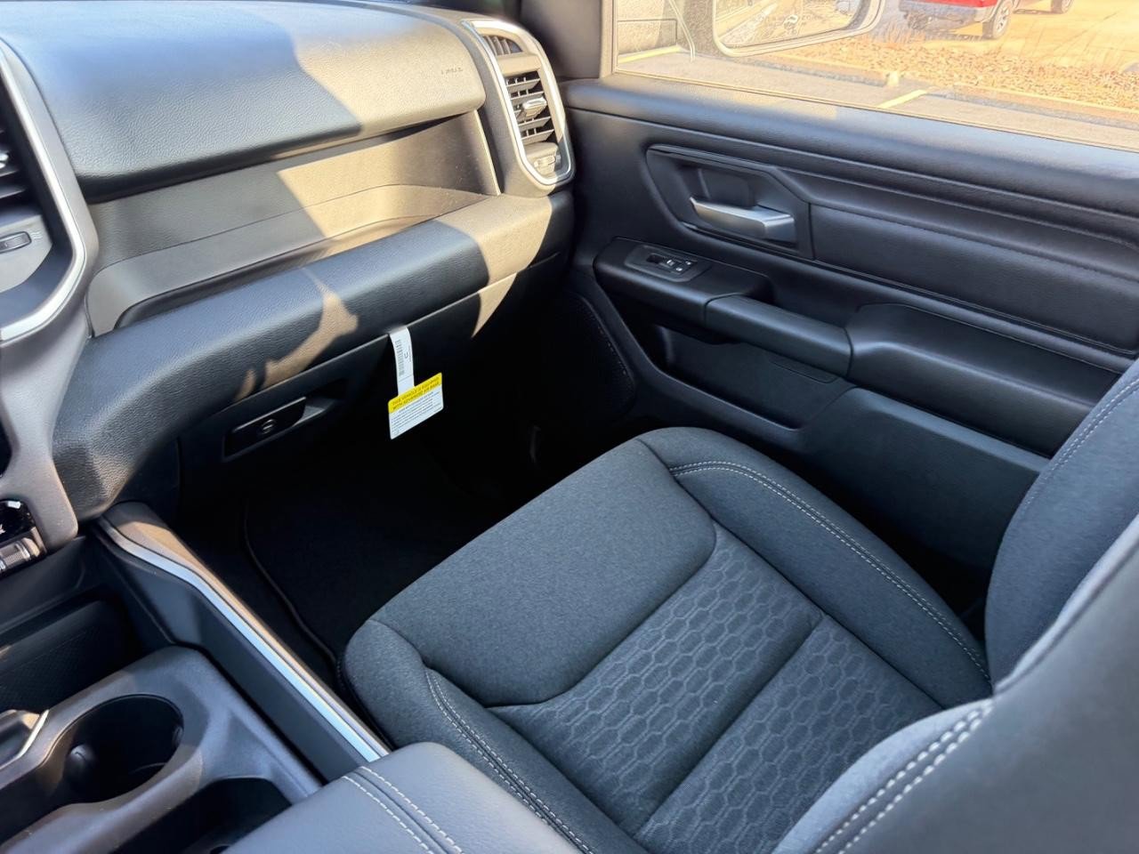 New 2026 RAM 1500 Express AWD/4WD image 17