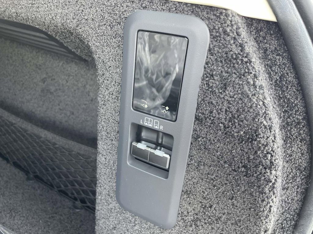 New 2026 Land Rover Range Rover SE AWD/4WD image 18