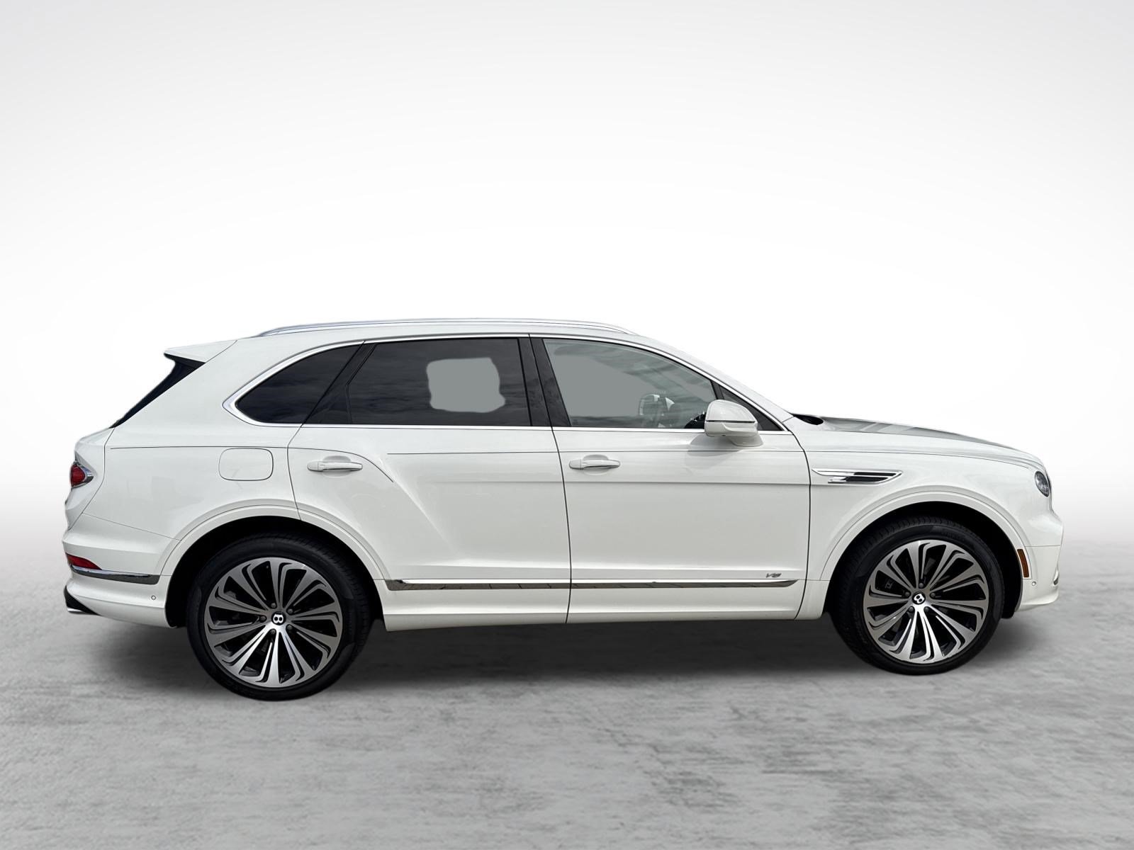 Used 2022 Bentley Bentayga AWD/4WD image 10