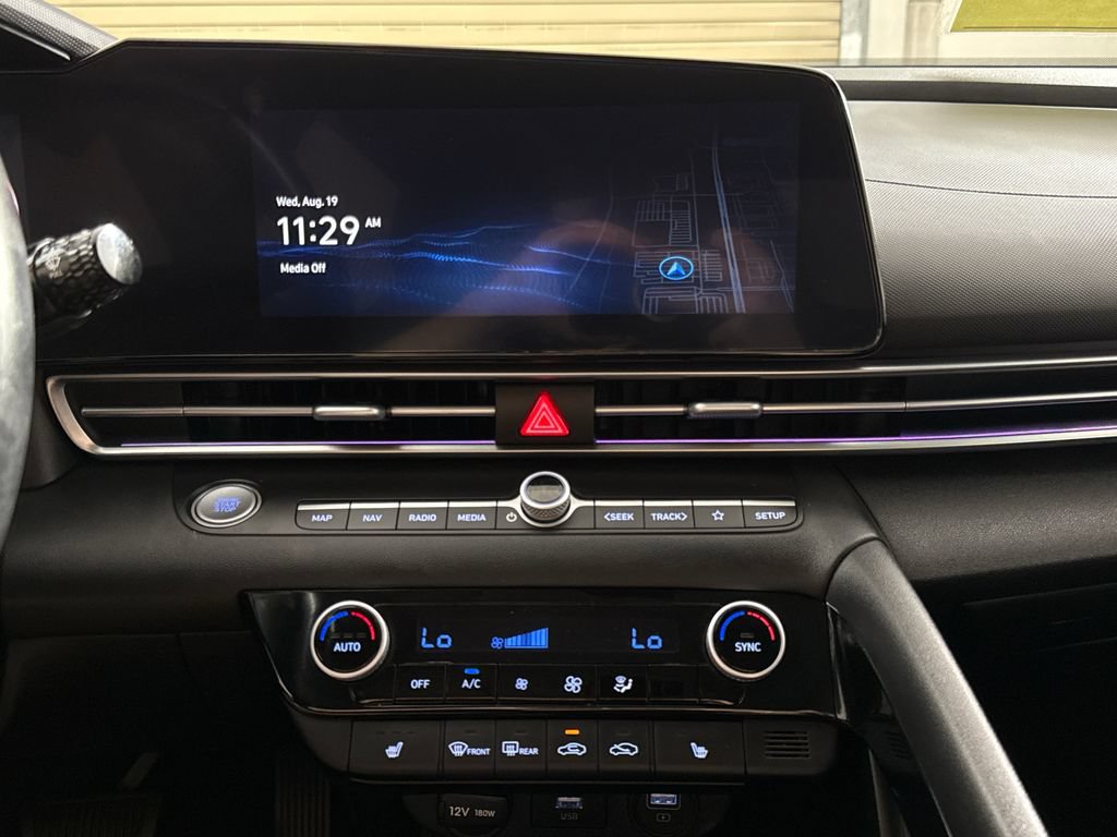 Certified 2023 Hyundai Elantra Limited FWD image 20