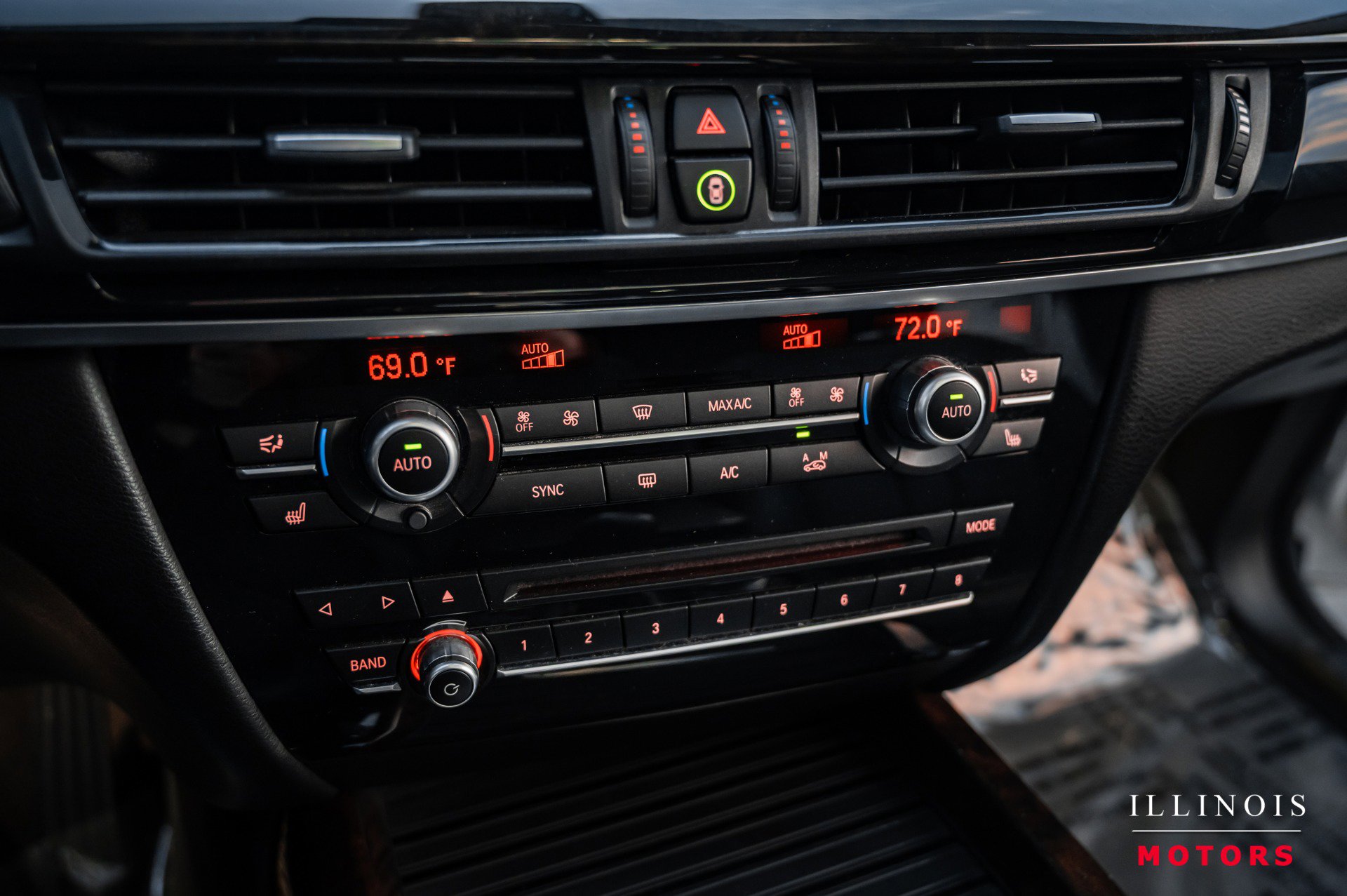 Used 2015 BMW X5 xDrive35d image 23