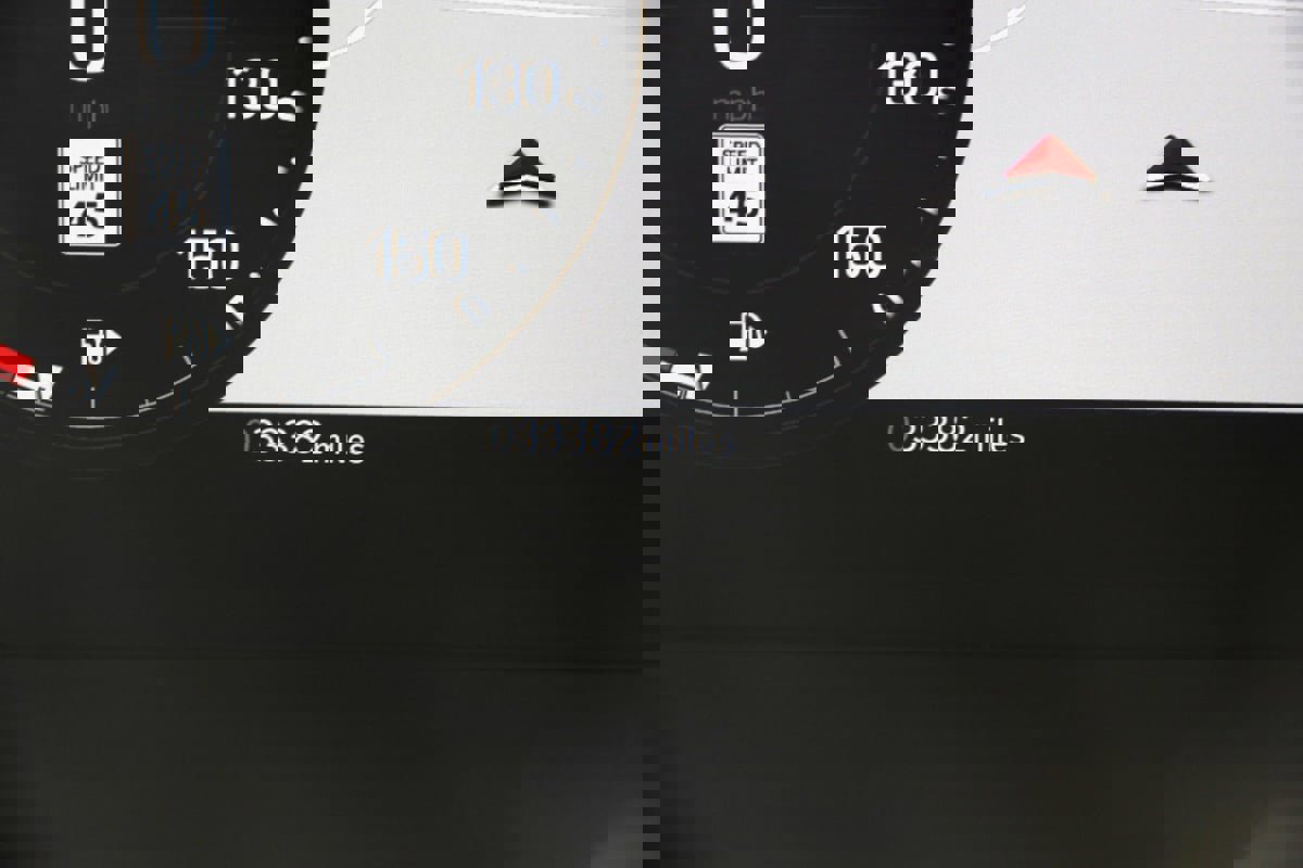 Used 2023 Land Rover Defender 110 S image 47