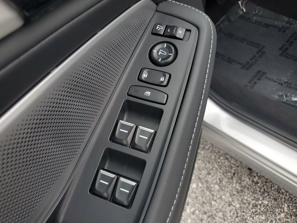Certified 2026 Acura MDX w/ Technology Package FWD image 20