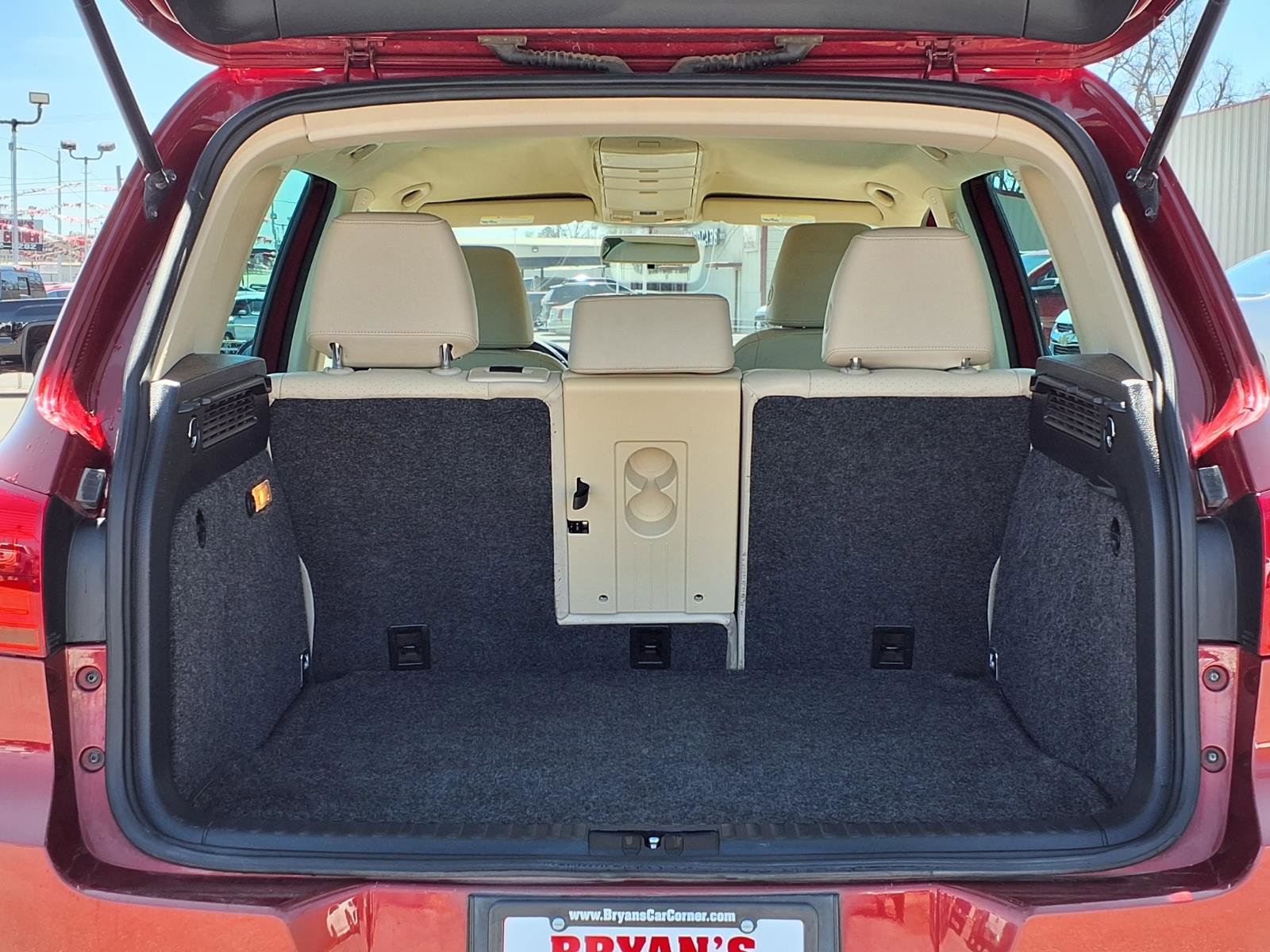 Used 2012 Volkswagen Tiguan S FWD image 16