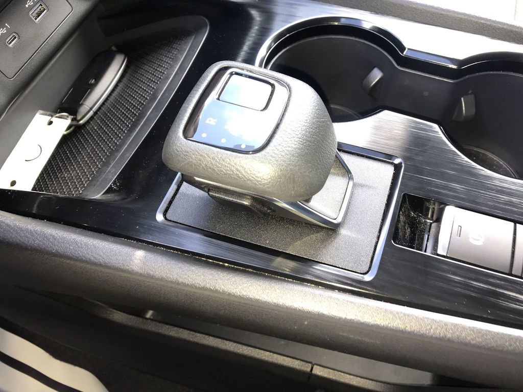 Used 2023 Nissan Rogue S AWD/4WD image 19