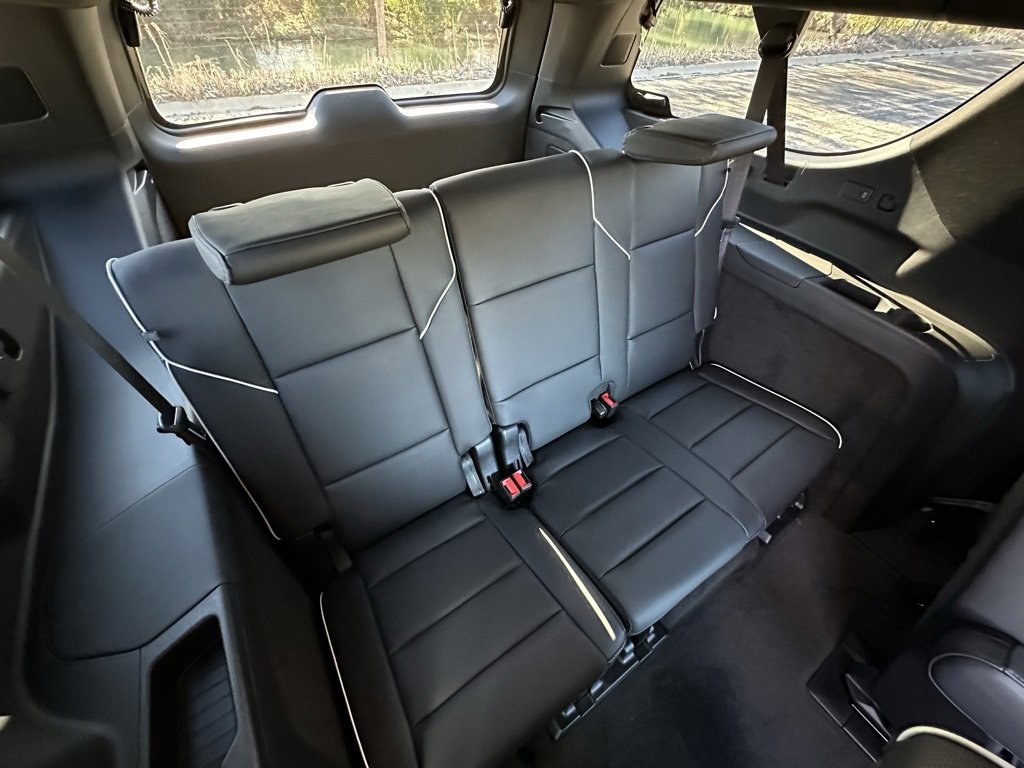 New 2026 Cadillac Escalade ESV Luxury w/ Touring Package image 28