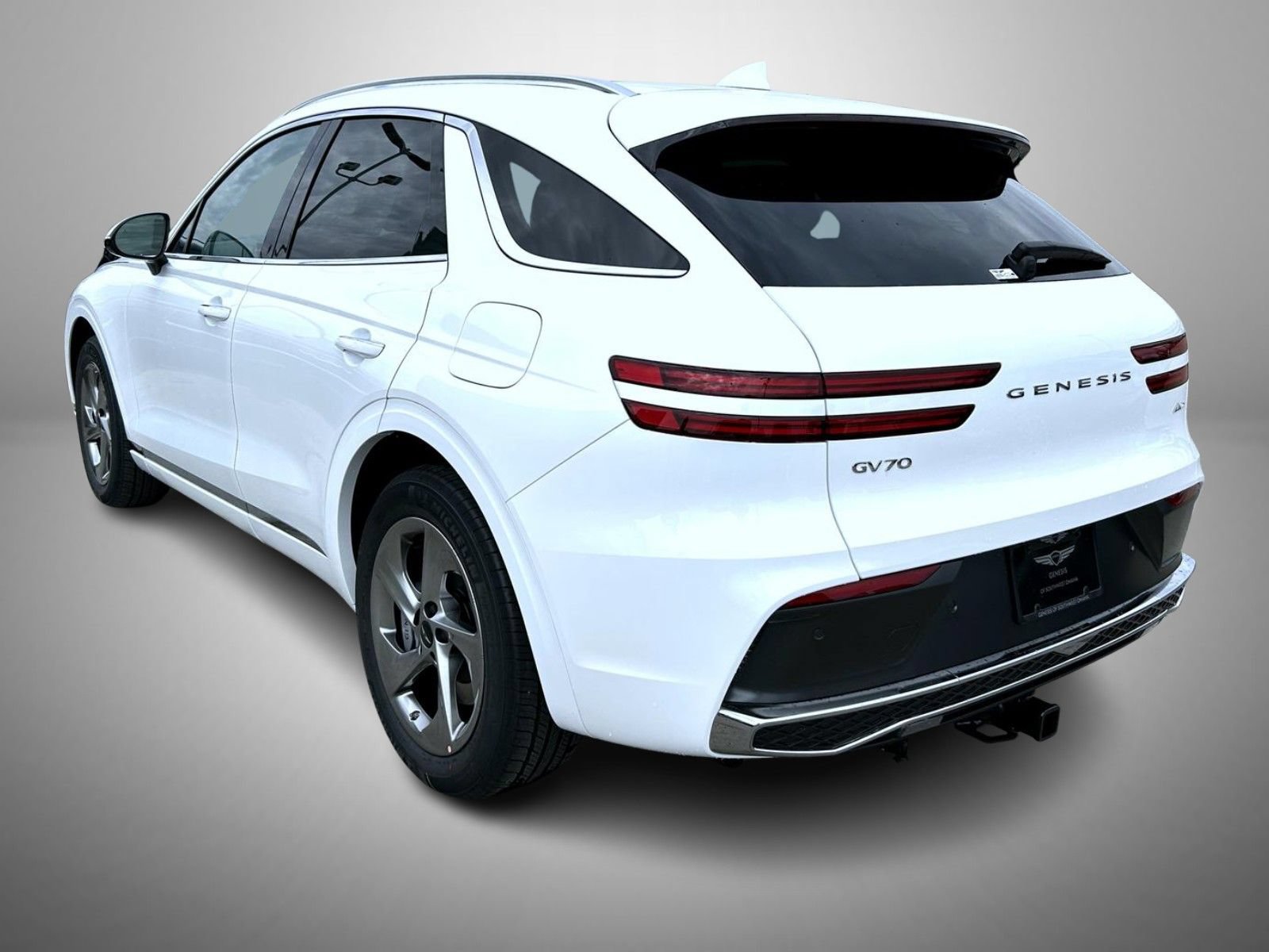 New 2026 Genesis GV70 2.5T Select w/ G1 Accessory Package AWD/4WD image 7