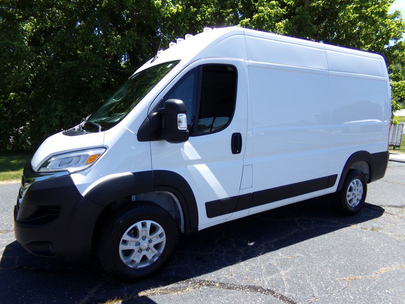 Used 2024 RAM ProMaster 3500 w/ Quick Order Package 22G SLT FWD image 1