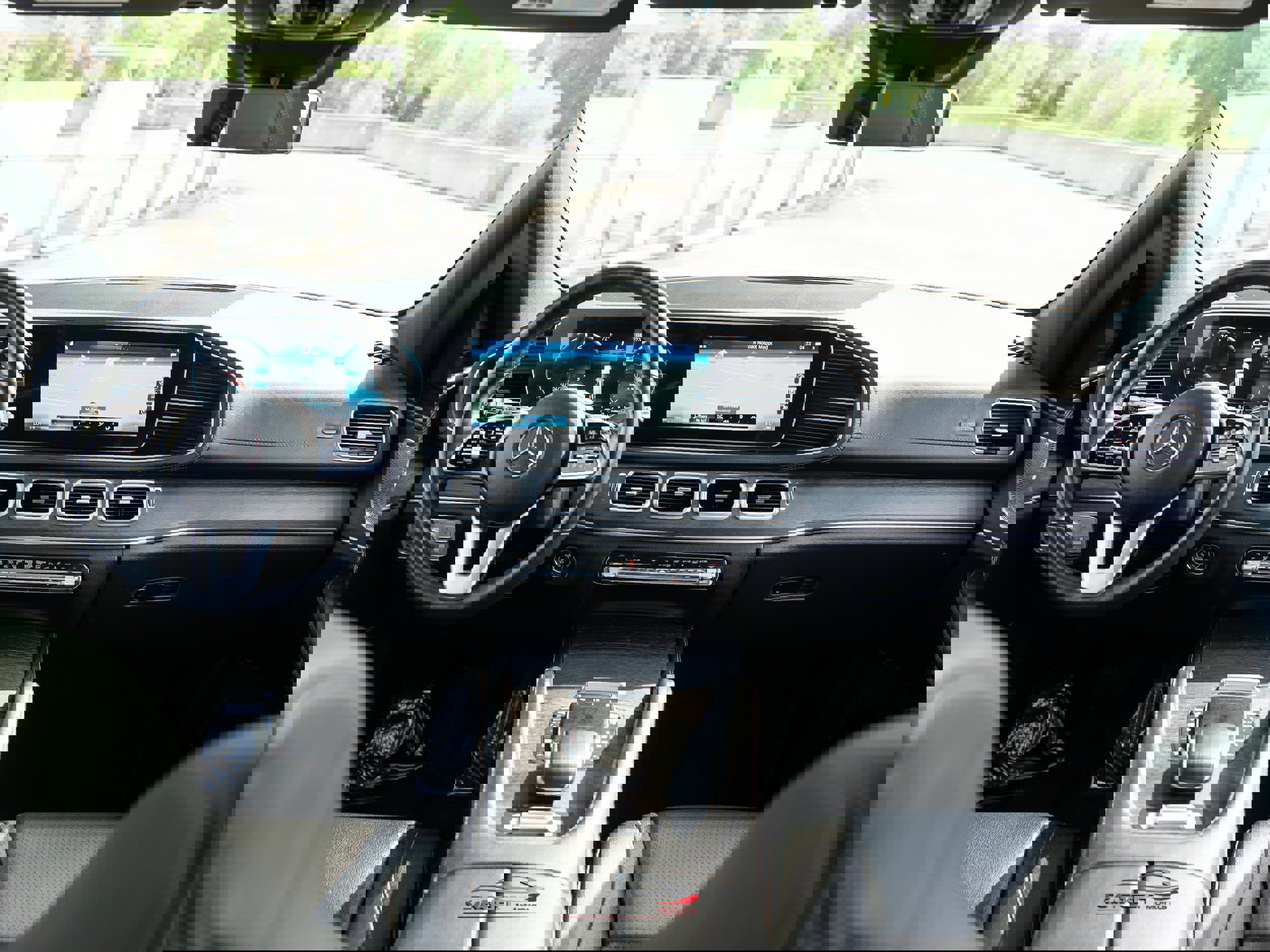 Used 2021 Mercedes-Benz GLS 450 4MATIC image 14