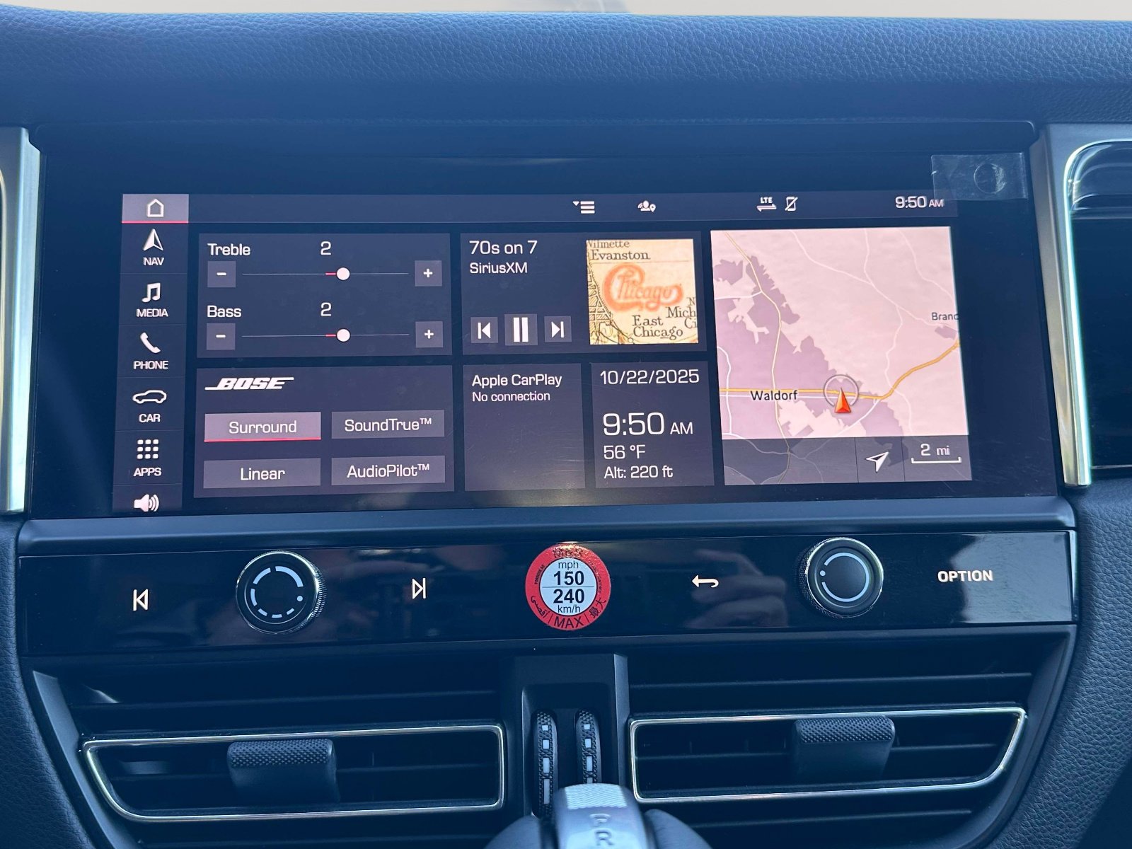 Used 2022 Porsche Macan S image 10