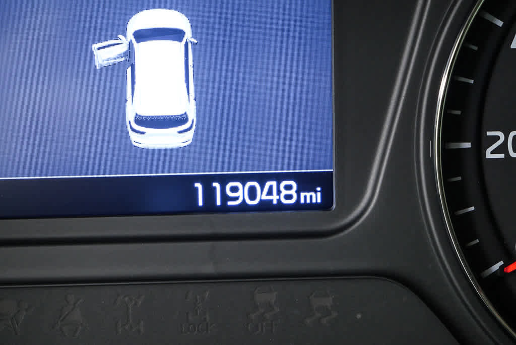 Used 2020 Kia Sorento LX image 8