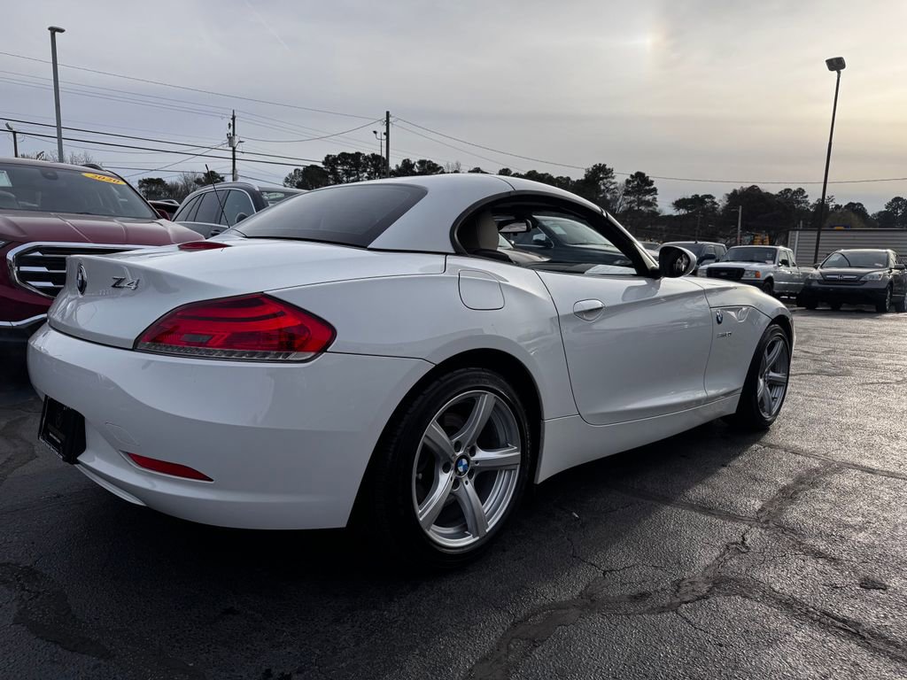 Used 2009 BMW Z4 sDrive30i image 6