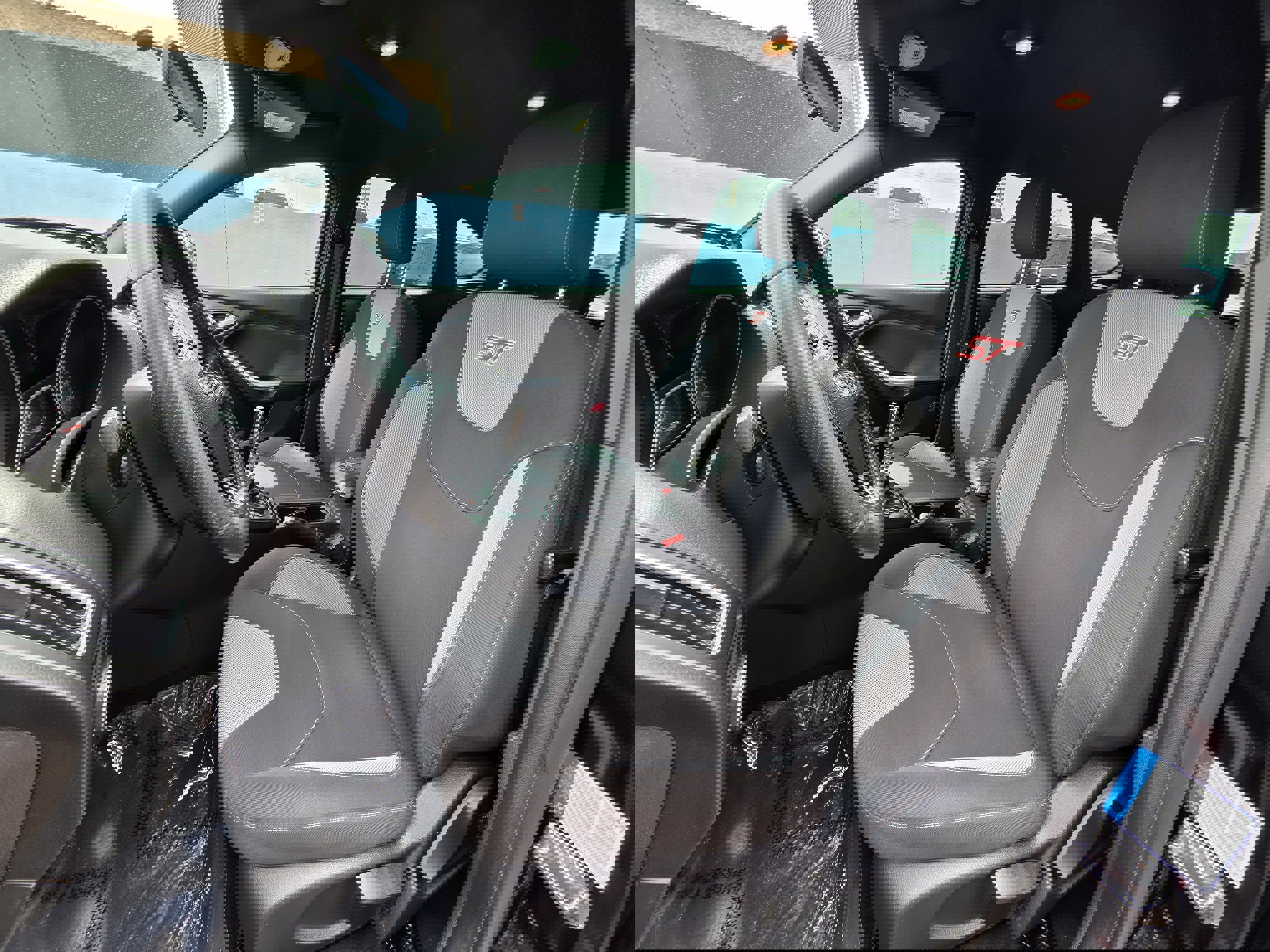 Used 2017 Ford Focus ST image 10