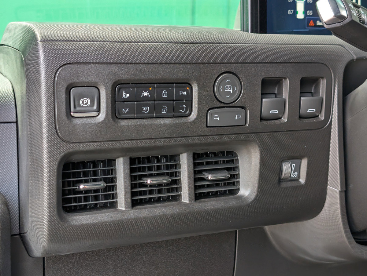 Used 2025 Chevrolet Brightdrop 400 image 22